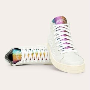 P448 Skate Dama Sneaker NWOT